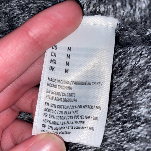 American Eagle Soft Grey Sweater - Picture 6 of 6